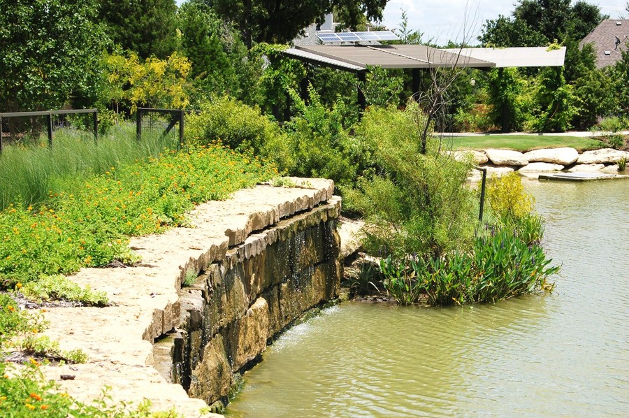Montgomery Farms Solar Powered
Allen, TX  : Commercial : Modern/ Dallas/ Pools/ Architectural Fountains/ Water Features/ Baptistry 